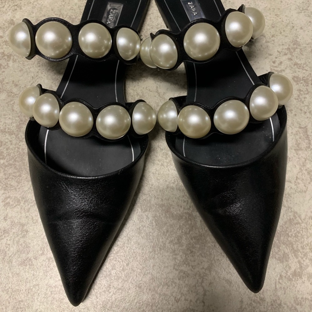 Zara Pearl Slides